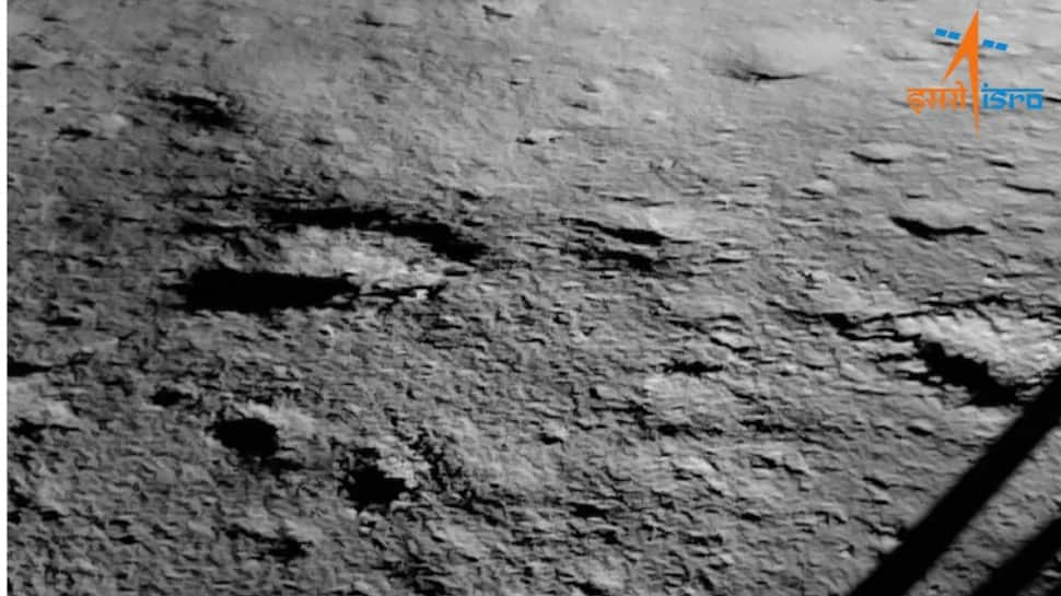 WOW! Chandrayaan-3 Rover Confirms Presence Of Oxygen On Moon Surface, Search For Hydrogen Underway, Says ISRO | Science & Environment News – The TechLead