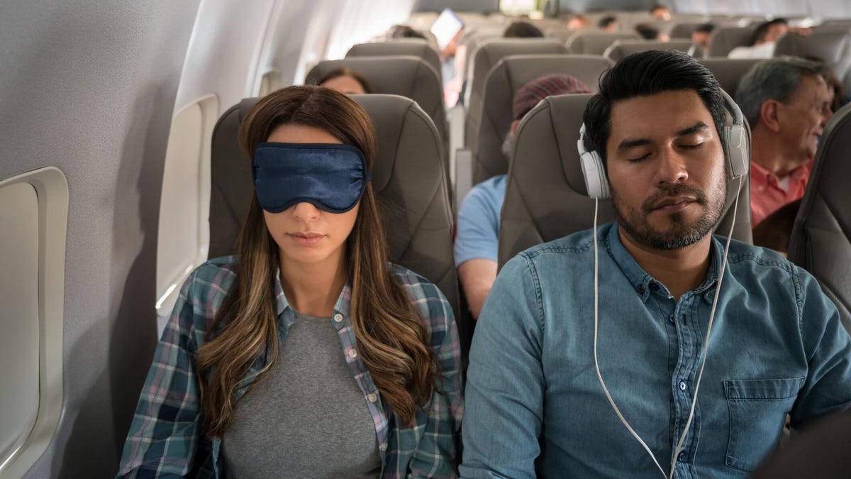 Jet Lagged? 7 Tips to Protect Your Sleep From Time Zone Changes – The TechLead