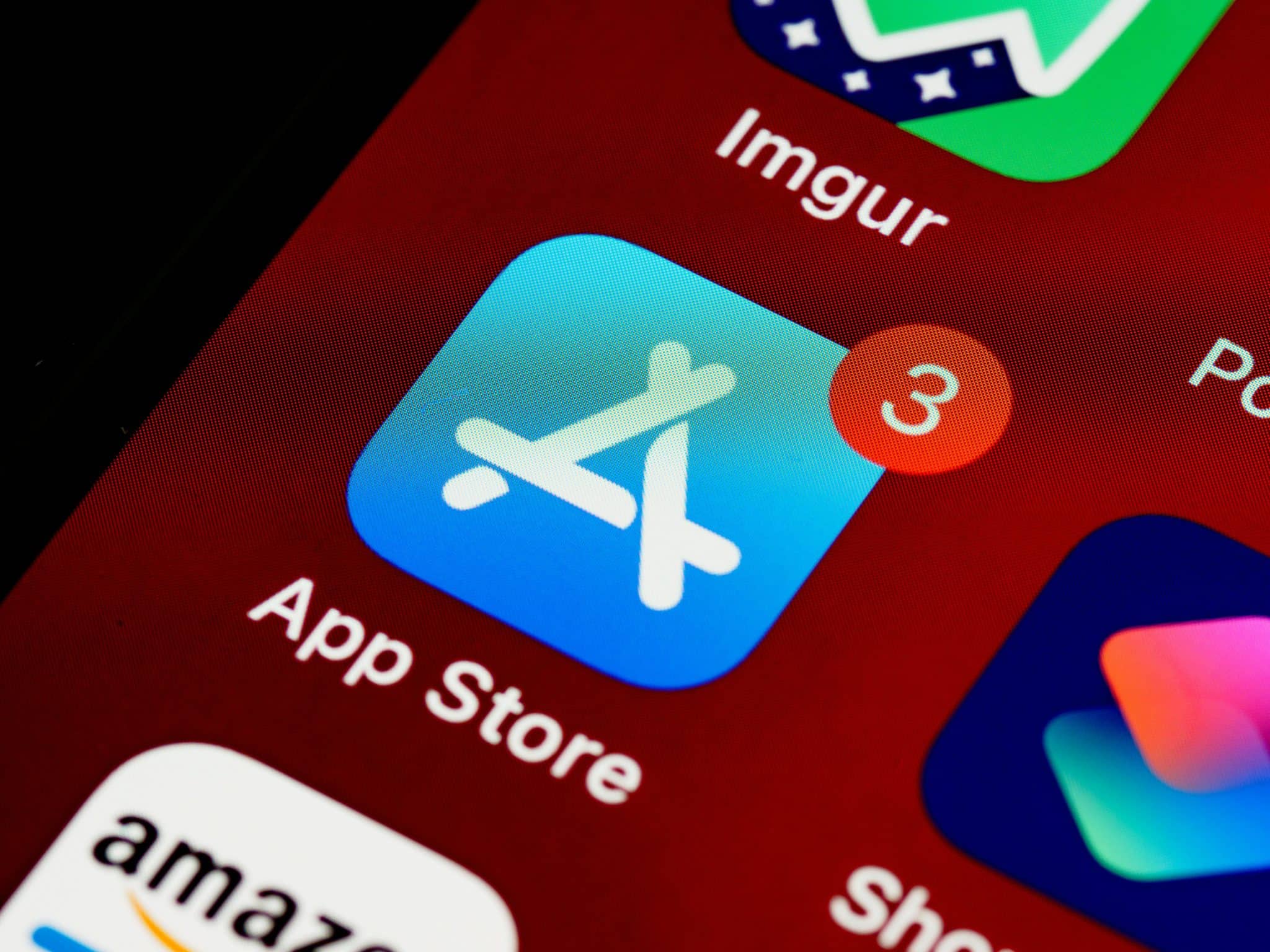 Apple Cuts App Store Fees, to Allow Rival App Stores in Europe – The TechLead