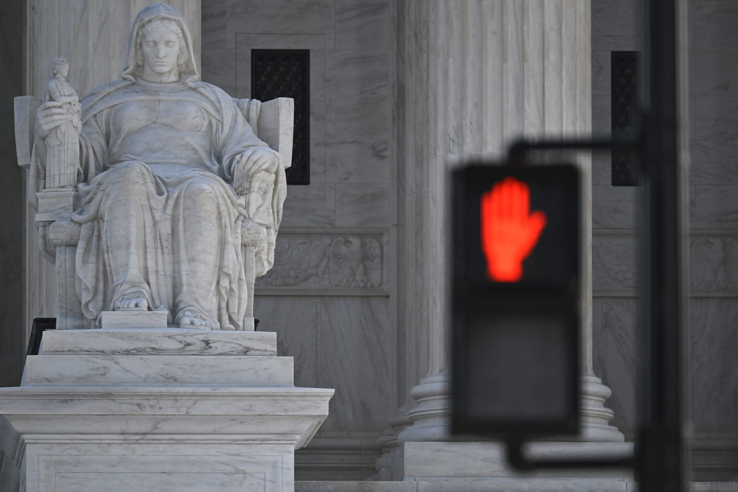 Supreme Court Casts Doubt on GOP-Led States’ Social Media Laws – The TechLead