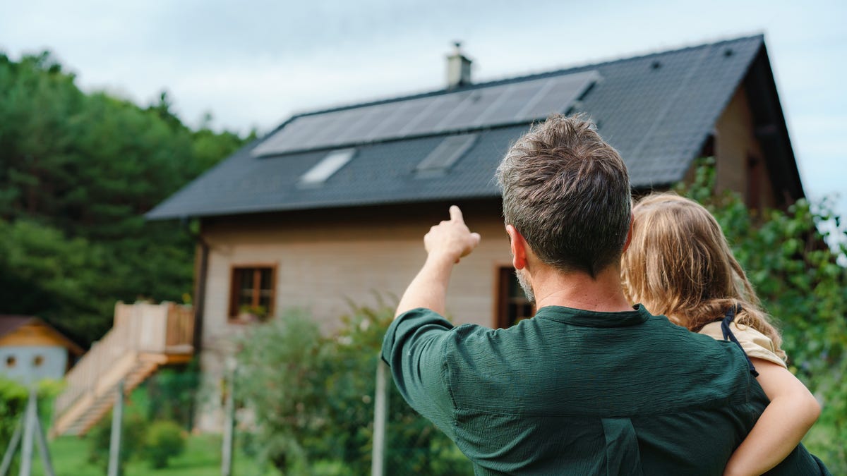 Why Solar Panels Can Add Thousands to Your Home’s Value – The TechLead