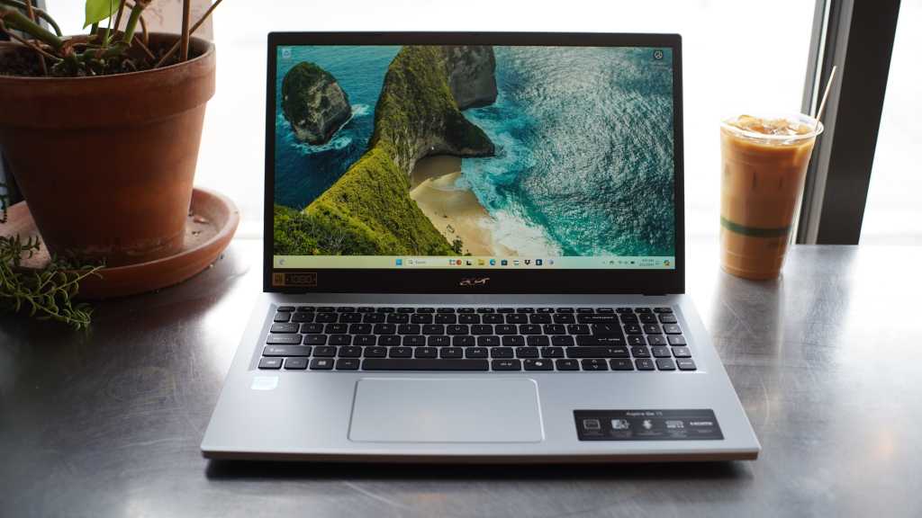 Acer Aspire Go 15 (2024) review: A $300 laptop that’s worth your money – The TechLead