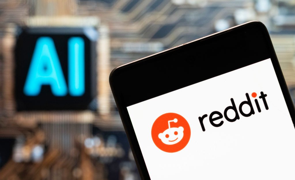 Reddit Teams Up With OpenAI to Bring Content to ChatGPT – The TechLead