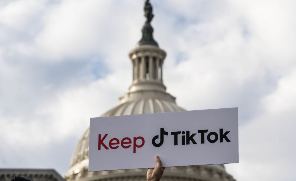 TikTok Creators File Lawsuit Against U.S. Ban – The TechLead