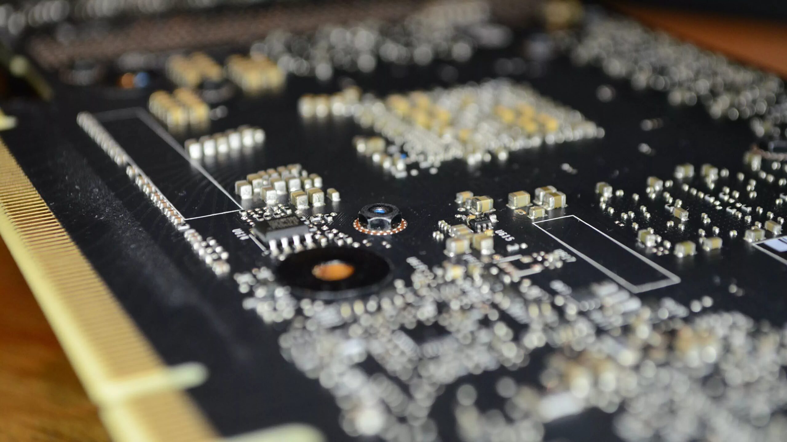 Major capacitor breakthrough could usher microelectronics with 170 times higher power density – The TechLead