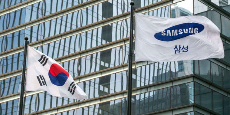 Samsung Electronics is on strike as workers stage one-day walkout – The TechLead
