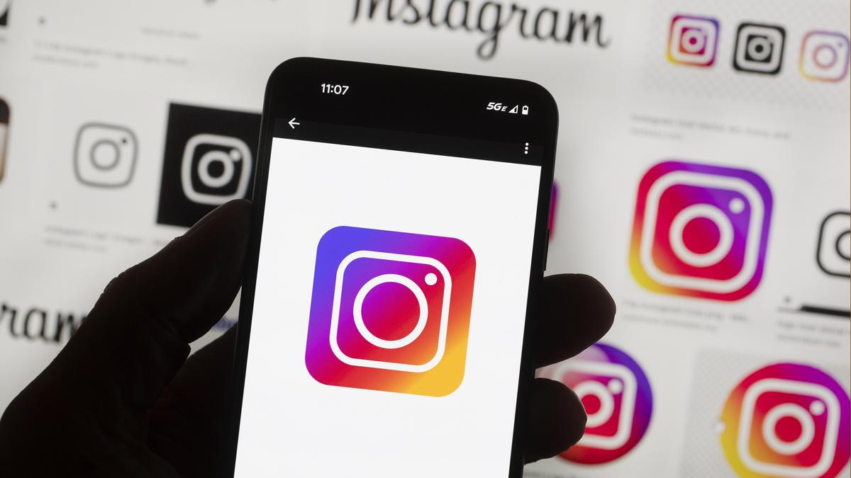 Instagram could bring vertical profile grid feature to the app   – The TechLead