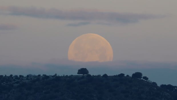 What’s so special about tonight’s super blue moon? – The TechLead